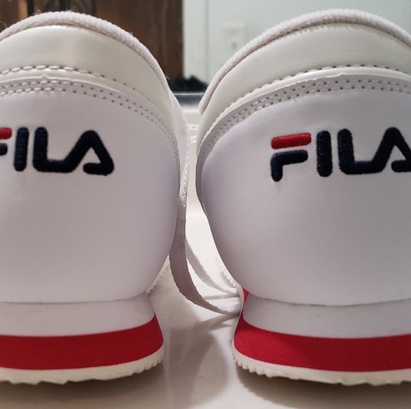 Women's shoes - Picture 2 of 3